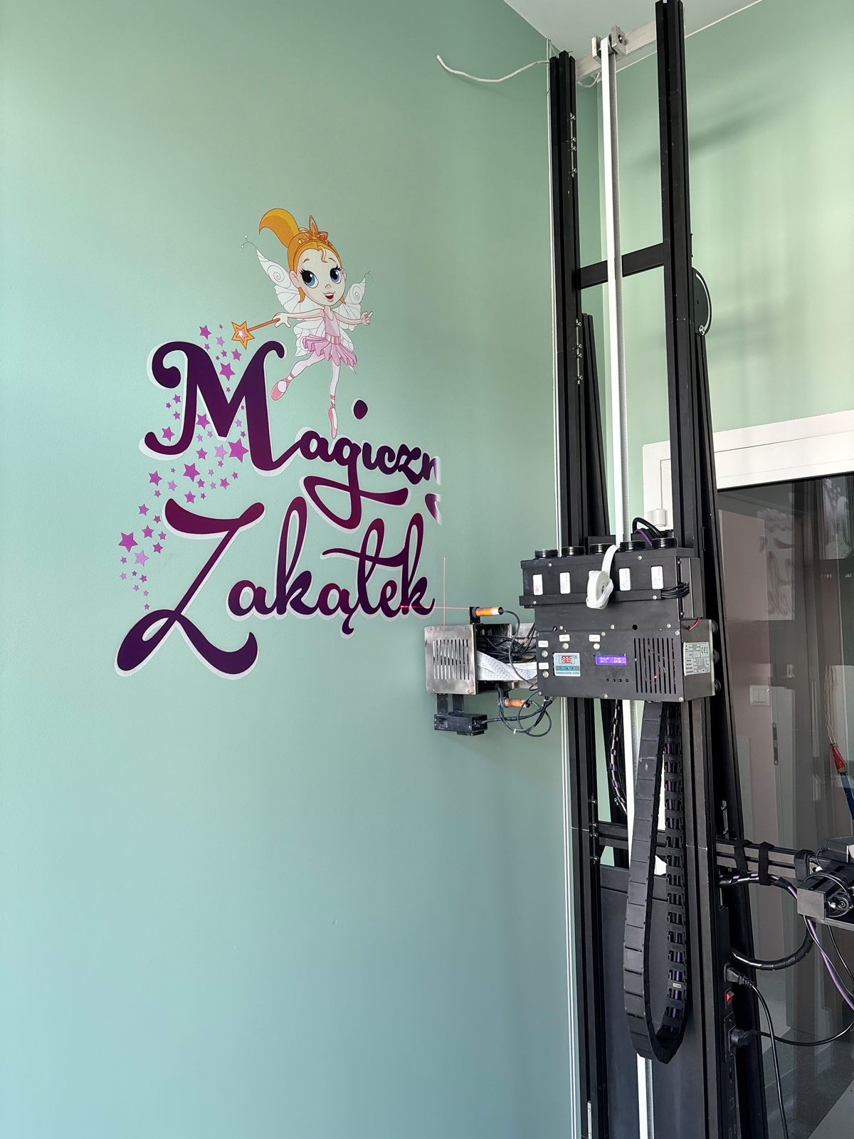 druk logo placówki na ścianie - SIedlce, mazowieckie